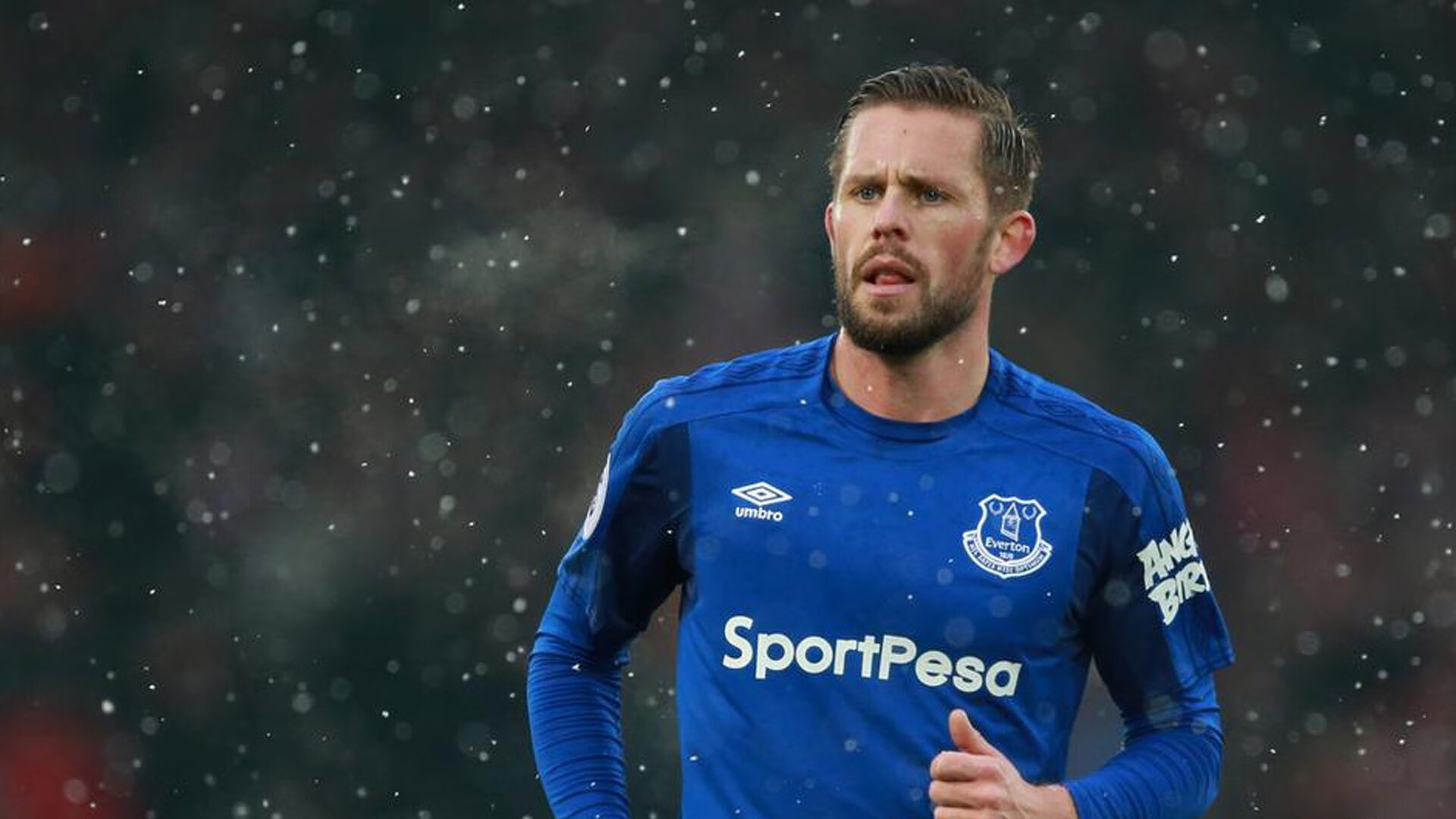 《Apex Legends》线上线下联动赛事，玩家热情高涨，apex英雄联赛